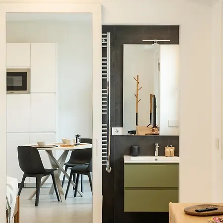 Gentile 46 Luxury Flat Бари