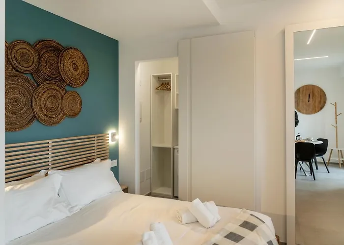 Gentile 46 Luxury Flat * Барі