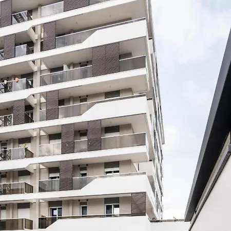 Gentile 46 Luxury Flat *