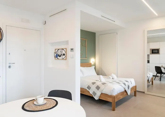 Gentile 46 Luxury Flat *